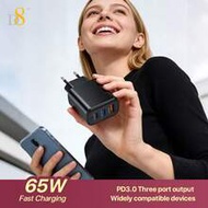 D8 65W Fast Charging Charger USB-A/Type-C Three Port Output Widely Compatible Universal PD QC3.0 Qui