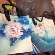 一個168元 *全新牡丹花/蓮花印刷款帆布包帆布袋約A4 $168