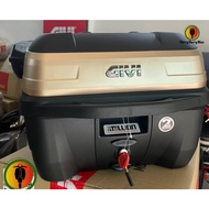B32 GOLD LIMITED EDITION | HARD BAG GIVI Box B32N GOLD 32L + Base Plate + Warrantly Card from GIVI