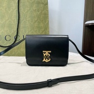 Burberry 黑金TB扣豆腐包 肩背包 斜背包