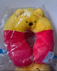 迪士尼小熊維尼U型枕