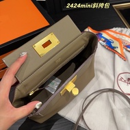 New Product 2424 Fashion Genuine Leather Bag Shoulder Bag Bag Crossbody Bag Crossbody Bag Casual Bag