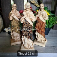 Patung Yesus Hati Kudus Kain Jawa 29 cm