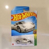 hot wheel pagani utopia