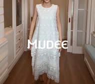 MUDEE เดรสลูกไม้ผ้าคอตตอน ปักลายดอกไม้ สีออฟไวท์