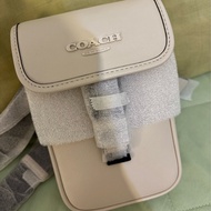 Coach真皮白手機包