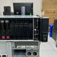 HPE DL380 Gen10 Server Like New - 2x Xeon Gold 5220 64GB RAM/ 2.4TB SAS/ RAID P408i/ 500W PSU/