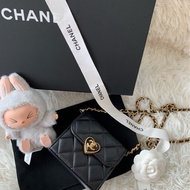 【配件：包裝盒 防塵袋 💕】Chanel 23s 愛心琺瑯扣 鏈條 小方盒 單肩斜挎包小廢包