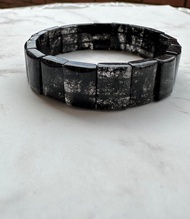 心忱- 黑髮晶手排