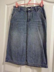 bossini jeans (ladies) 中長度 牛仔裙 5號size 優雅長度