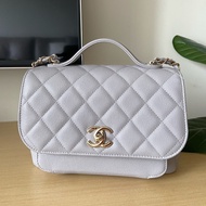 Chanel business affinity 郵差包淺灰色23cm