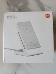 小米 無線充電器. 已經開封
