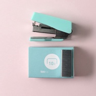 Mini Stapler Set Macaron Color Staples Mini Ukuran Kecil Unik Kemasan Box Lucu Free Isi Warna Pastel