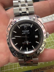 Tudor 23010 Date+ Day 41mm