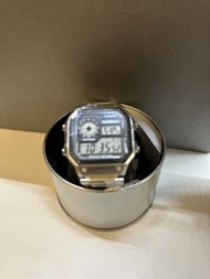 Casio 復古方形手錶
