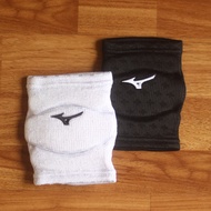 Short Mizuno Elbow Support (Sold As A Side)