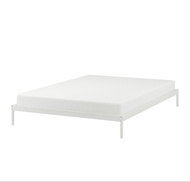 IKEA 白色雙人鐵床架