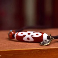 西藏扎基寺加持开光，天降圣石——顶级佛供【五眼闪电天珠】财寿之珠 五方财神、招财添寿、无往不利、得财添福添寿。圆润五行，调和命气。有五方财神保护家业，利于富贵者巩固和突进事业权势的效应，黑白条纹分明，