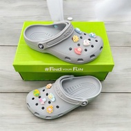[Hàng nguyên A] Dép Crocs Classic Clog nam nữ màu xám trắng - Siêu êm siêu nhẹ tặng kèm 10 charm cực