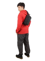 Tas Selempang Pria Sling Bag Kalibre Zamora Black 922133000 Memiliki Kapasitas 3 Liter dengan Dimens