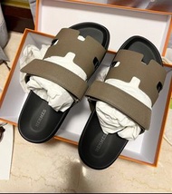 Hermes chypre sandal etoupe  epsom牛皮，Hermes二舅拖鞋