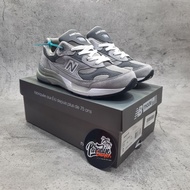 Selling New Balance 992 Gray Shoes
