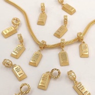 Emas 916 gold bar charm