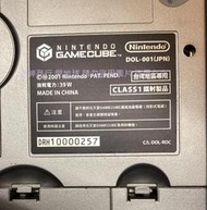 二手市面稀少任天堂Nintendo Gamecube DOL-001 主機(外接電源有反應但無AV線測試當收藏/裝飾品)