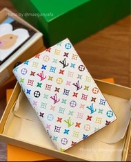 LV Passport case 聯名款白三彩 護照包 男女同款