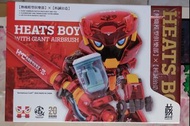 核誠治造 HEATS BOY WITH GIANT AIRBRUSH