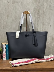 กระเป๋าสะพายไหล่ Tory burch mcgraw tote Bag หากเอ่ยถึงกระเป๋าทรง Tote Bag