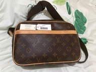 LV Reporter PM老花雙層斜背包