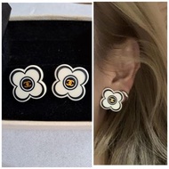 Chanel clover earrings 香奈兒 小香四葉草夾耳耳環