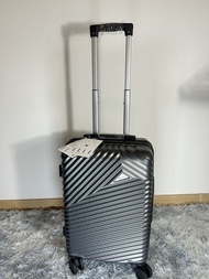 new： Elle 20 inch luggage for handcarry ； Elle 20 吋行李箱 55 x 36 x 23cm