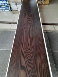 Plafon Pvc Motif Serat Kayu Coklat Gelap Doff Hoda