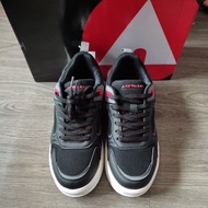 Cesar Black Airwalk Shoes