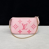 LV路易威登 櫻花粉限定小麻將鏈條包 芯片款