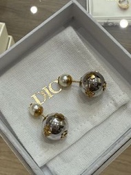 Dior 珍珠耳環