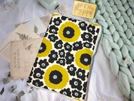 動物系列-日本厚棉布料北歐款黃花款拉鍊書衣-燒餅包-拉鍊布書套-