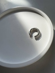 Thread earcuff handcrafted by minormood เงินแท้ 925