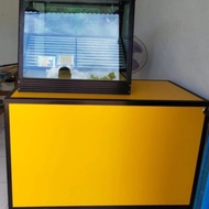 etalase kaca bekas 95%