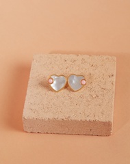 Vetiver Pearl Heart Mother of pearl and Pink conch earrings ต่างหูแป้น Mother of pearl จิกขอบล้อมกรอ