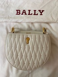 (二手）Bally Cecyle半月斜背包（已絕版）