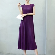 Elegant Slimming A-Line Dress with Pleats High-End Summer Fashion Age-Defying Midi Dress for Women i