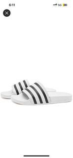 Adidas Adilette slides - White &amp; Black 黑白色拖鞋UK8 白色有3對 UK11 黑色有2對