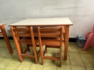 二手 木製 書桌椅 （一桌+四張椅子）  小學 幼兒園 補習班