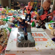 Selling SUPERMAN KFC 2006 FIGURE CAN BE FORWARD