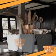 Felton Square Flower Pot 2453 Diamater 25.2cm Garden Deco / Pasu Bunga Berkebun Bonsai