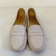 Tods 托德斯 豆豆鞋 開車鞋 37.5號 女休閒鞋 品味 身分象徵 歐版 米色 米白色