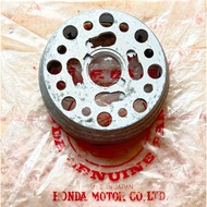Honda 50cc C100D/CA100/C102D/CA102/C105 Clutch Outer Basket(8 spring)Early Model P/N 22100-001-375(O